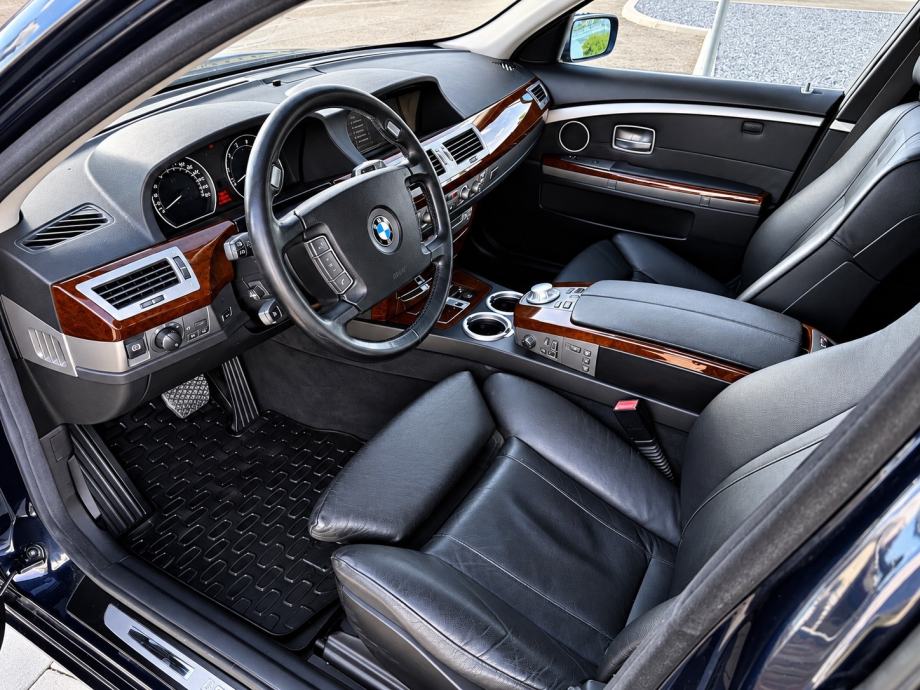 BMW 745i N62 4.4 V8, fotografija 13