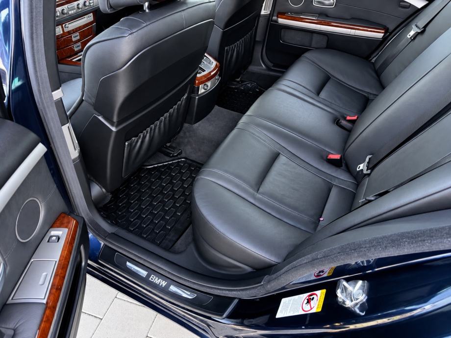 BMW 745i N62 4.4 V8, fotografija 14