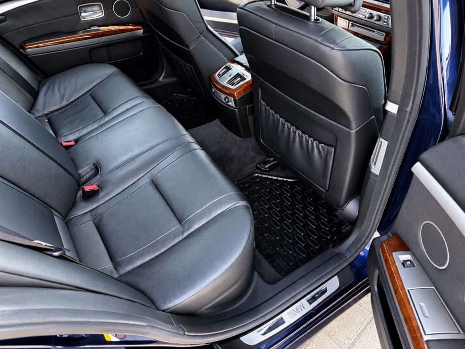 BMW 745i N62 4.4 V8, fotografija 15
