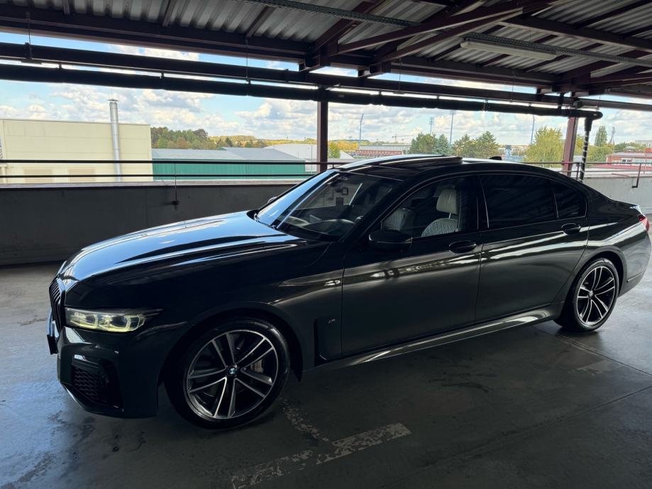 BMW 750Li xDrive 530 KS | INDIVIDUAL | B&W |ve 3x TV | 2020, fotografija 10