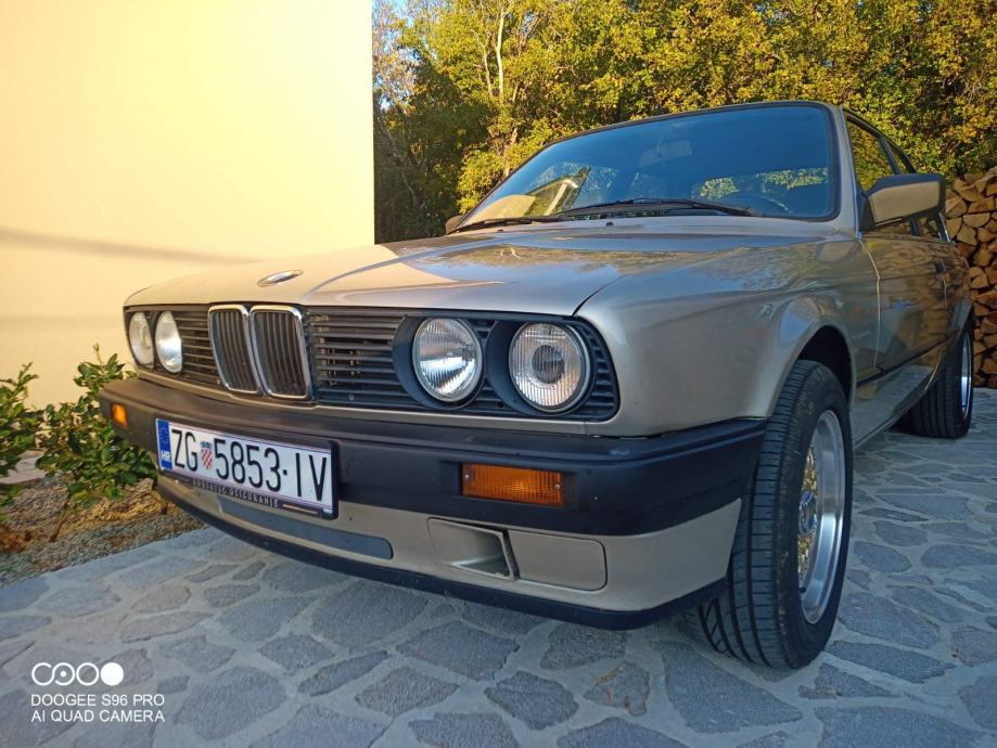 BMW E30 320i, 1988 god.