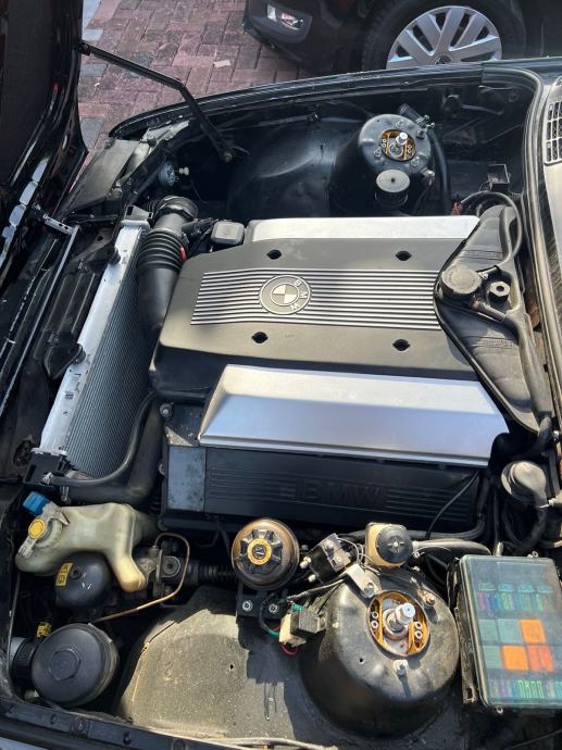 BMW E30 V8 m60b40 upisano zamjena, fotografija 9