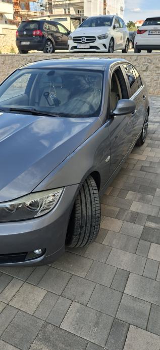 BMW E90 318i Lci, fotografija 8