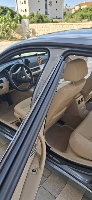 BMW E90 318i Lci, fotografija 6