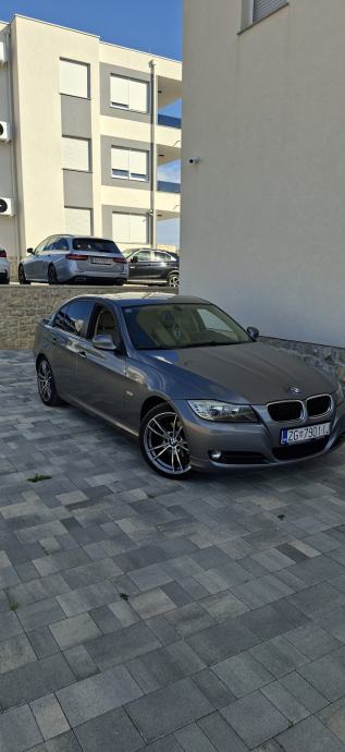 BMW E90 318i Lci, fotografija 11