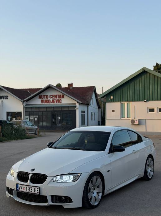 Bmw e92 320d ** M-PACK, AUTOMATIK, REG GODINU DANA **., pogled izvana - slika 2