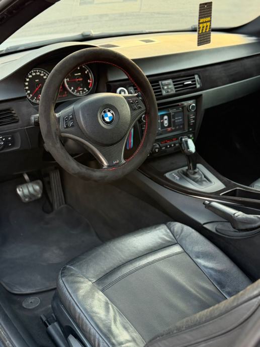 Bmw e92 320d ** M-PACK, AUTOMATIK, REG GODINU DANA **., fotografija 9