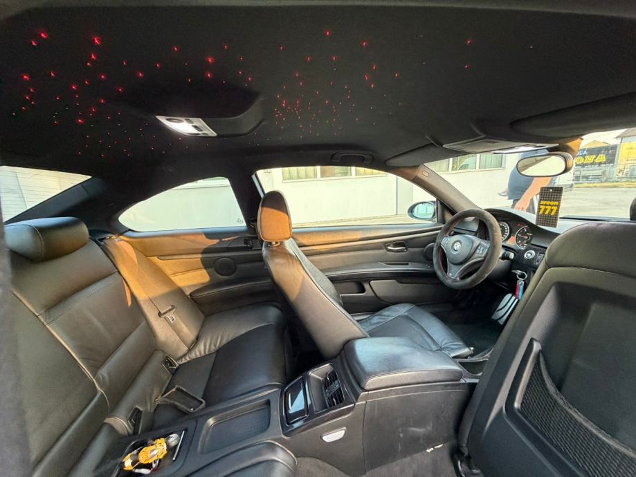 Bmw e92 320d ** M-PACK, AUTOMATIK, REG GODINU DANA **., fotografija 8