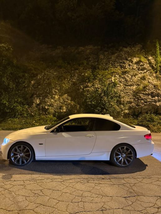 BMW e92 330xd, fotografija 6