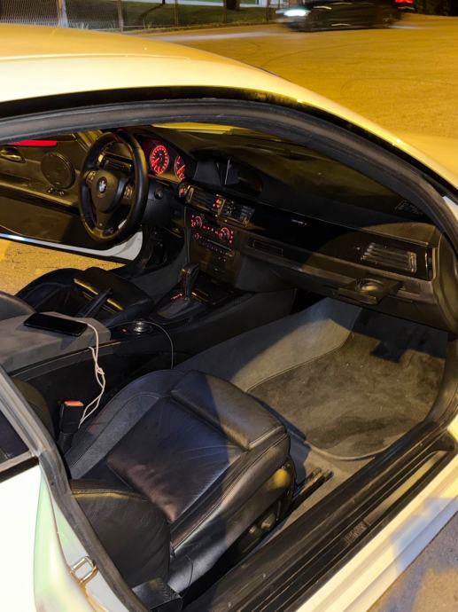 BMW e92 330xd, fotografija 9