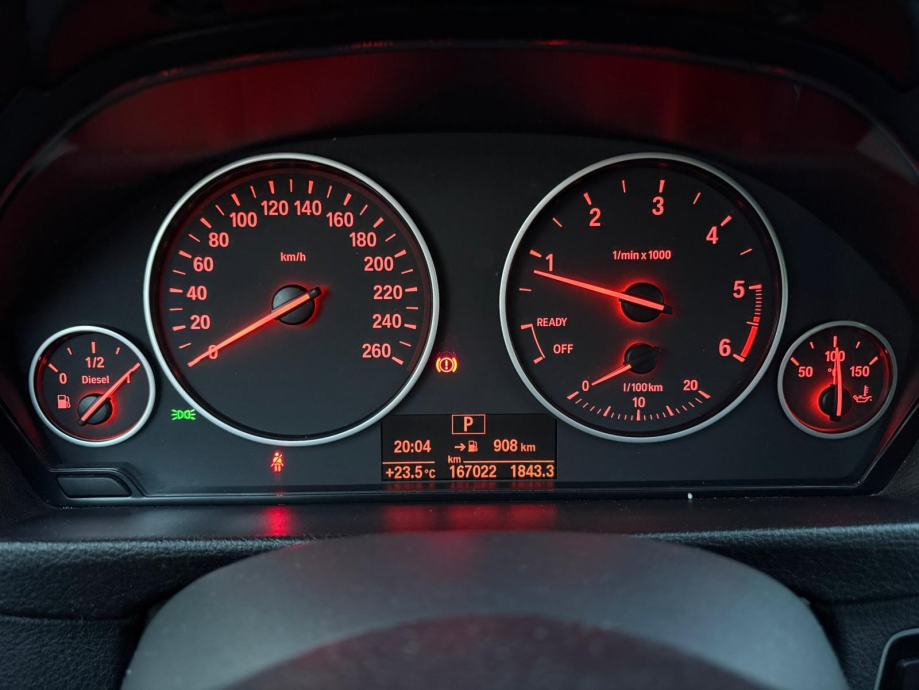 BMW F30 318d LCI 2017, fotografija 9