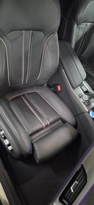 BMW G30 530d ,M paket, HUD, 360 kamera, LED, keyless..., fotografija 9