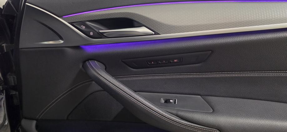 BMW G30 530d ,M paket, HUD, 360 kamera, LED, keyless..., fotografija 10