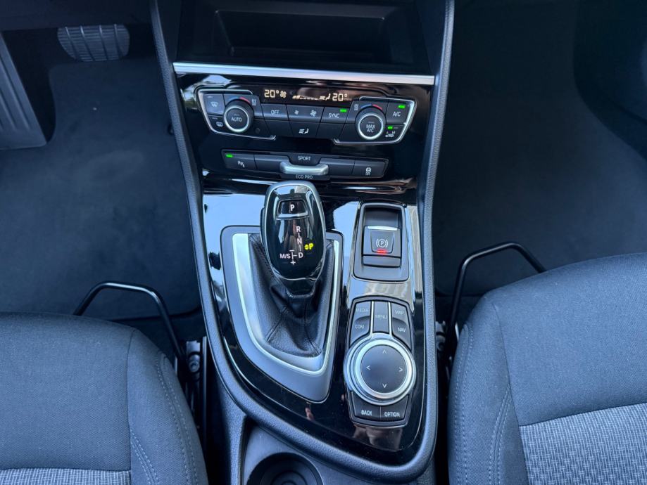 BMW Gran Tourer 218d 7-SJEDALA °NAVI°JAMSTVO-12MJ°LEASING BEZ UČEŠĆA, fotografija 15