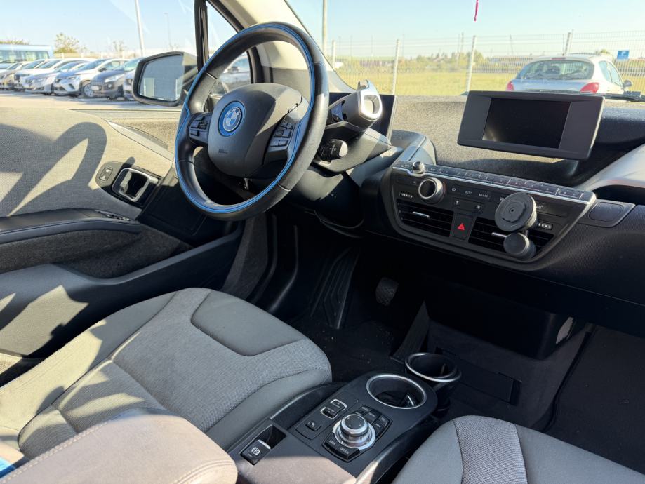 BMW i3 125 KW, automatik, KAMERA, JAKO OČUVAN, REG 04/2027, fotografija 12