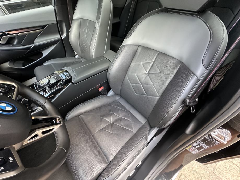 BMW i5 eDrive 40 *M SPORT PRO*PANORAMA*360°*H/K*VENTILACIJA*, fotografija 10