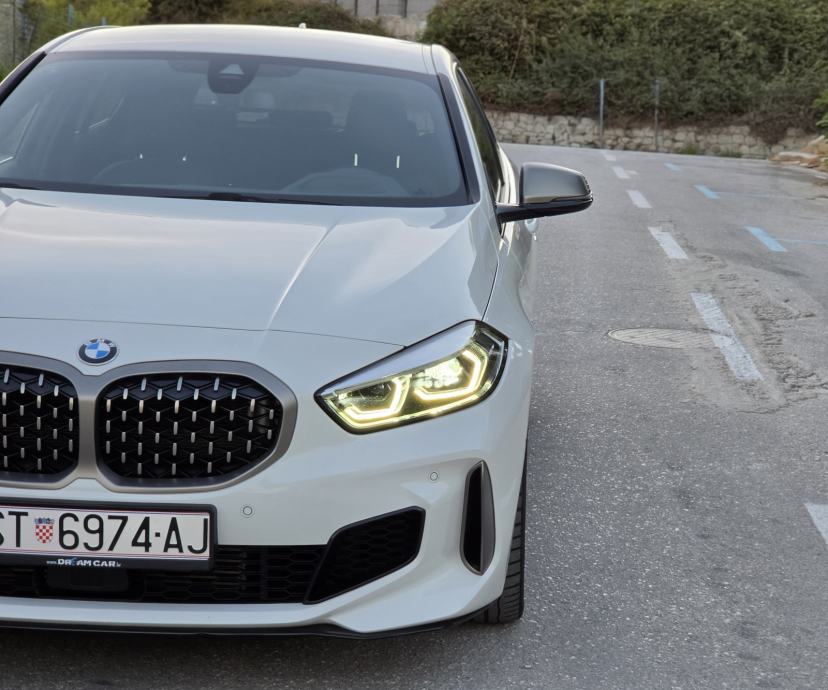 BMW M135i bmw sport mjenjač F1, servisna knjižica, na firmi u Pdv-u, fotografija 8