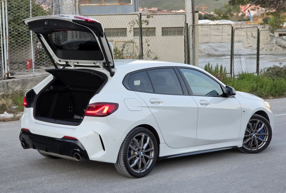 BMW M135i bmw sport mjenjač F1, servisna knjižica, na firmi u Pdv-u, fotografija 5