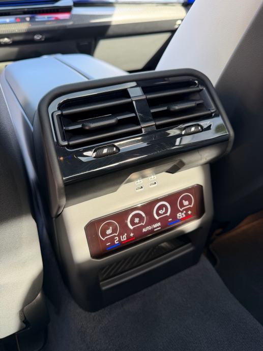BMW M5 G90 xDRIVE, fotografija 15