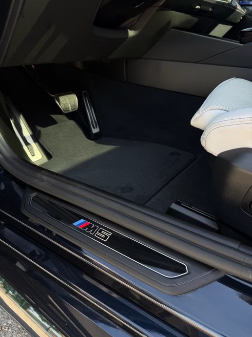 BMW M5 G90 xDRIVE, fotografija 18