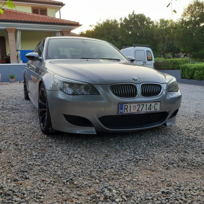 BMW ///M5 V10 SMG 507ks.