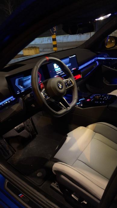 BMW M5 Touring XDrive G99 V8 Plug-in Hybrid, fotografija 5