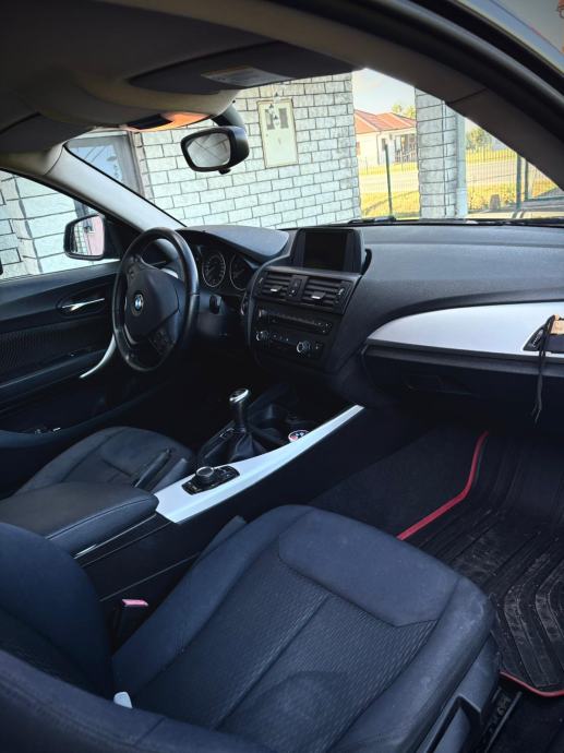 BMW serija 1 114i, fotografija 7