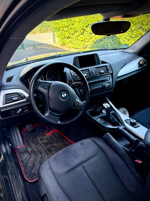 BMW serija 1 114i, fotografija 5