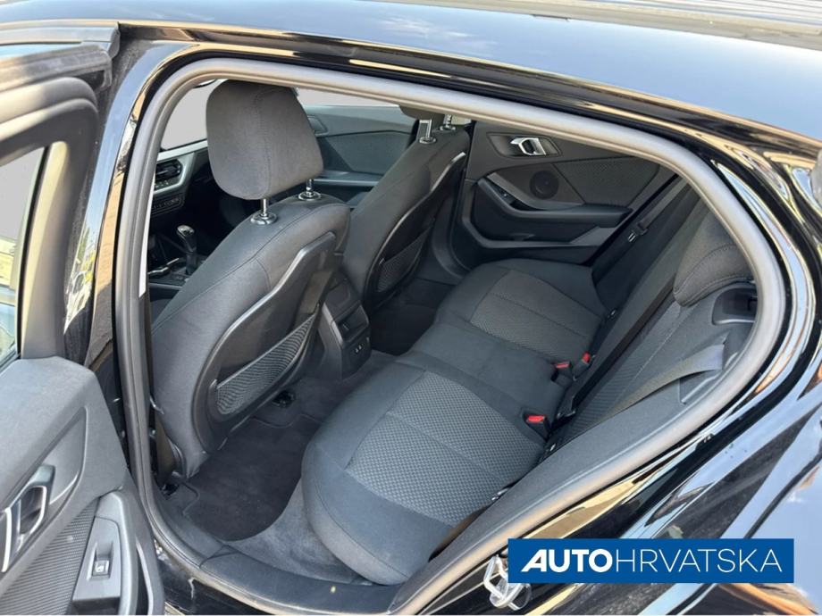 BMW SERIJA 1 116 i, 16.990,00 € - Akcija, fotografija 12