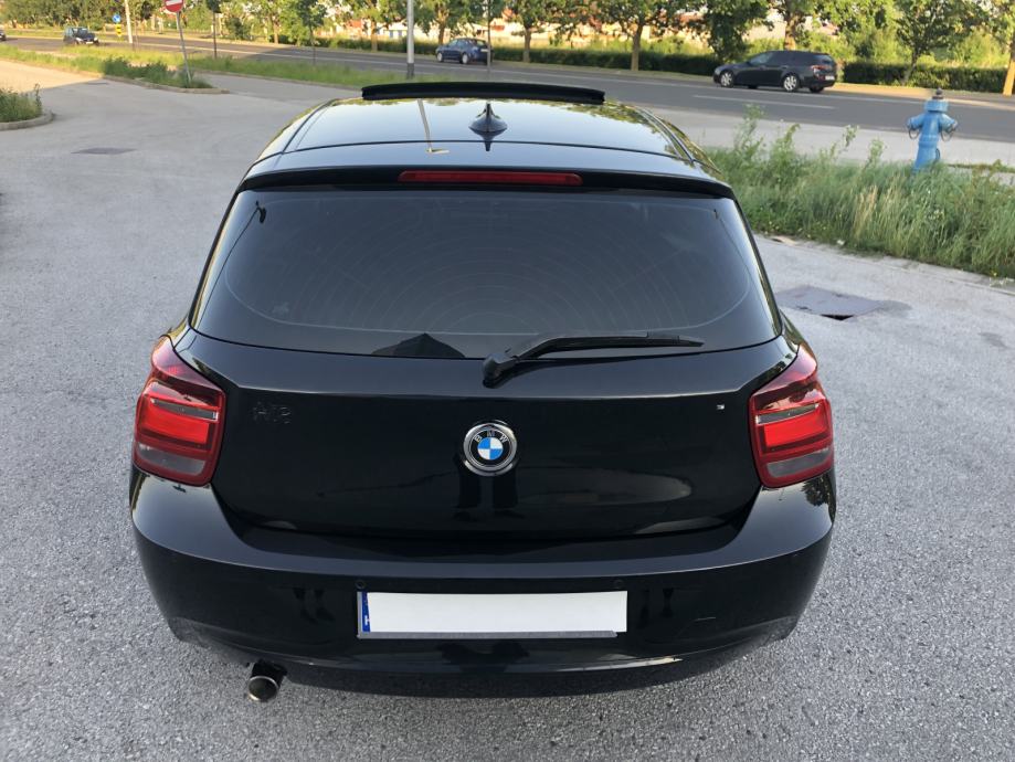BMW serija 1 116 D 2,0 SPORT FULL ** XENON ŠIBER ** F20
