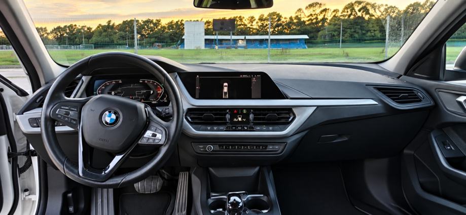 BMW serija 1 116d automatik, fotografija 4