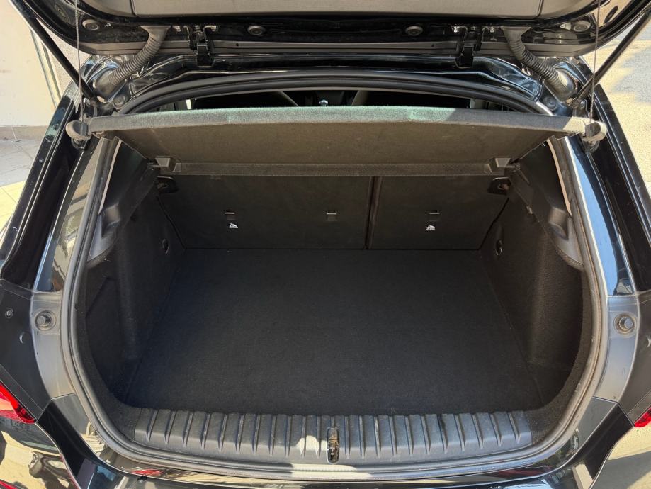 BMW Serija 1 116D Automatik Advantage | LED, 17”, SHADOW, NAVI, REG 09, fotografija 14