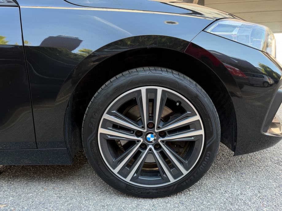 BMW Serija 1 116D Automatik Advantage | LED, 17”, SHADOW, NAVI, REG 09, fotografija 9