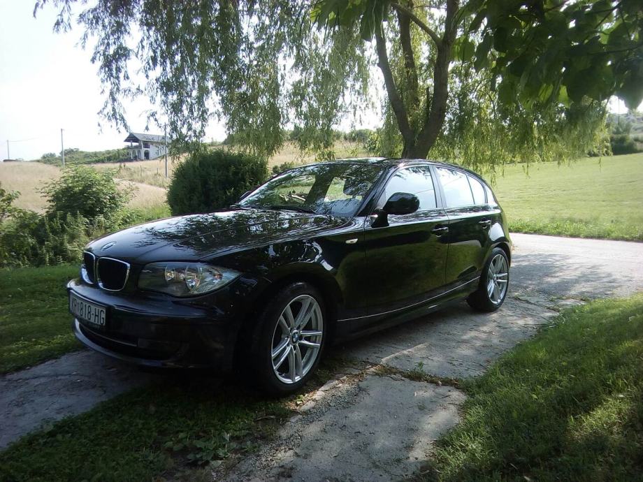 BMW 116 D. VRHUNSKO STANJE..Servisna., 2010 god.