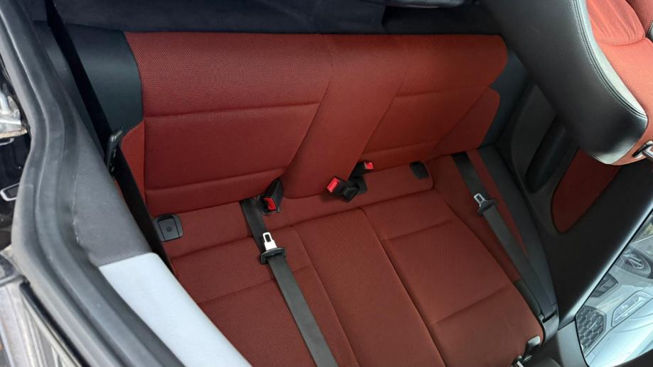 BMW serija 1 116d, fotografija 14