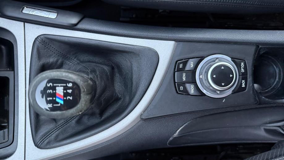 BMW serija 1 116d, fotografija 13