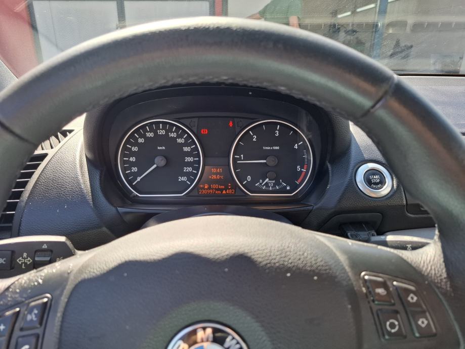 BMW serija 1 116d, fotografija 9