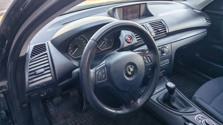 BMW serija 1 116d, fotografija 12