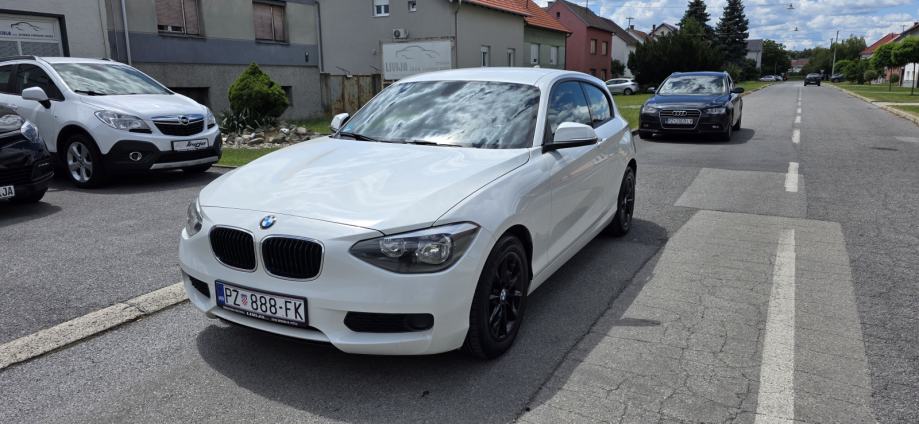 BMW serija 1 116i MOGUĆA ZAMJENA, fotografija 2