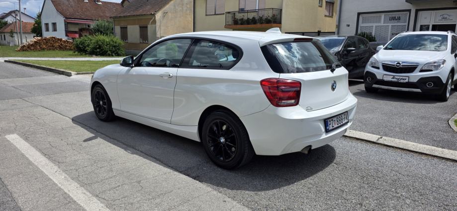 BMW serija 1 116i MOGUĆA ZAMJENA, fotografija 4