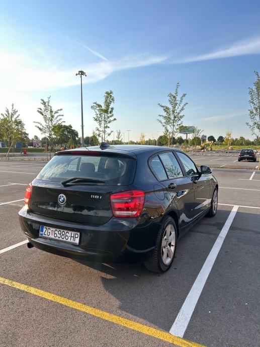 BMW serija 1 116i Sport, fotografija 4