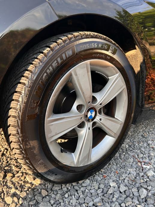 BMW serija 1 116i Sport, fotografija 16