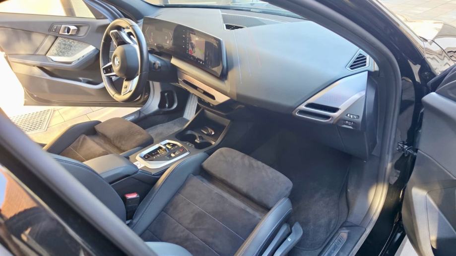 BMW serija 1 118d aut.M Sport,novi top model,full led,samo 26000km,ČK!, fotografija 6