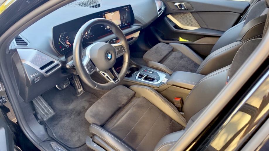 BMW serija 1 118d aut.M Sport,novi top model,full led,samo 26000km,ČK!, fotografija 5