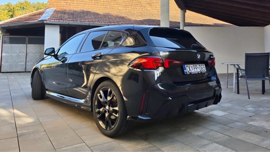 BMW serija 1 118d aut.M Sport,novi top model,full led,samo 26000km,ČK!, fotografija 9