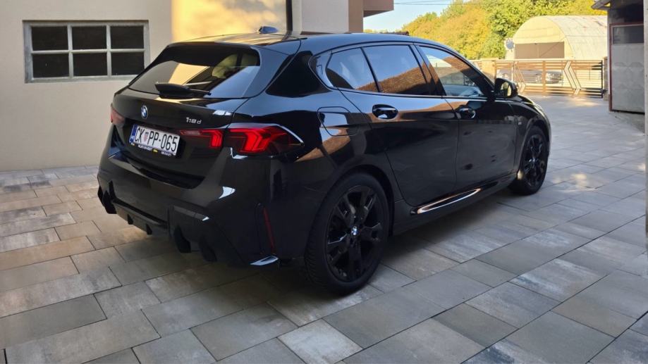 BMW serija 1 118d aut.M Sport,novi top model,full led,samo 26000km,ČK!, fotografija 15