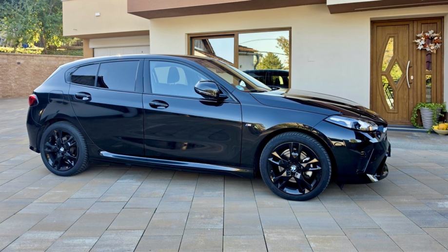 BMW serija 1 118d aut.M Sport,novi top model,full led,samo 26000km,ČK!, fotografija 18