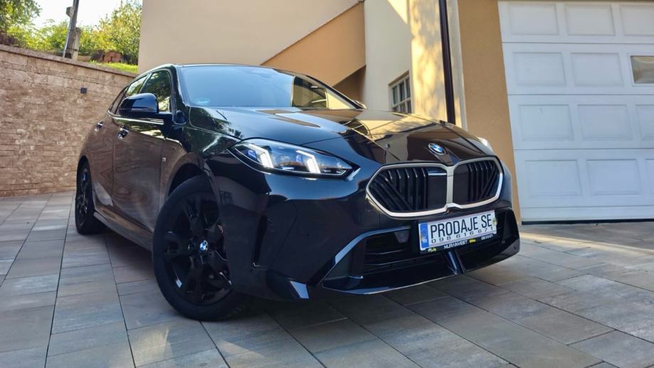 BMW serija 1 118d aut.M Sport,novi top model,full led,samo 26000km,ČK!, fotografija 2