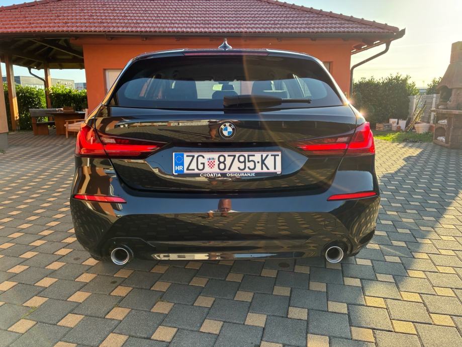 BMW 118d Automatik 2022*Reg.03/2027, fotografija 3