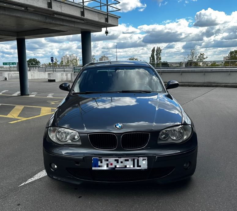 BMW serija 1 118d*Hr.Auto*Reg god dana 09/2027*Klima*Odlično stanje*, fotografija 3